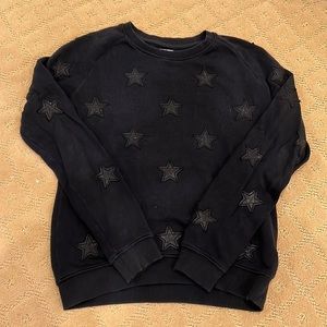 Karssen cozy black sweatshirt w leather stars on front and back